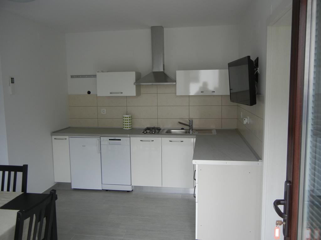 Rooms & Apartment Mira G. ポストイナ エクステリア 写真