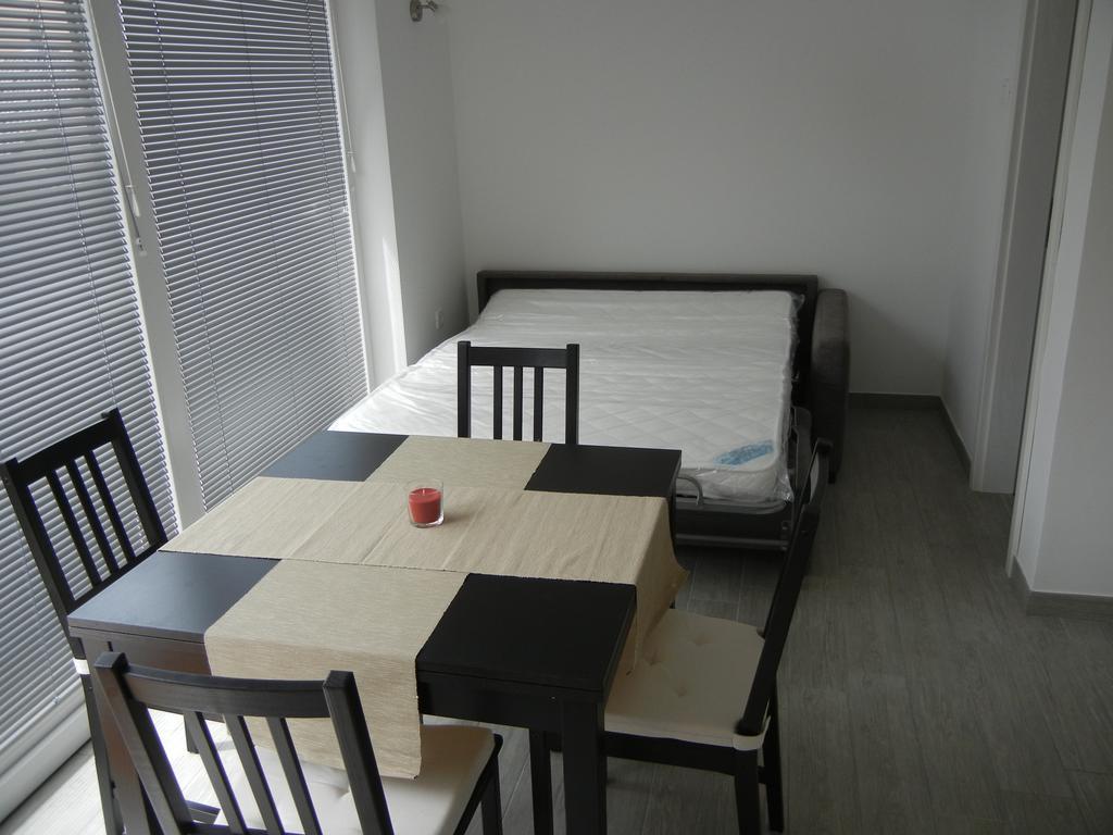 Rooms & Apartment Mira G. ポストイナ エクステリア 写真
